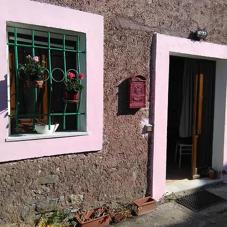 Holiday home Rossella Casa Vacanze *